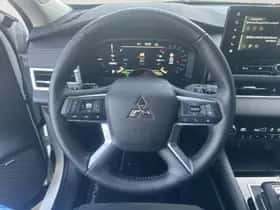 Mitsubishi Outlander (2025) thumbnail 18