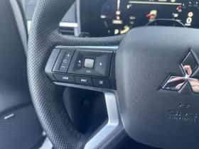 Mitsubishi Outlander (2025) thumbnail 19