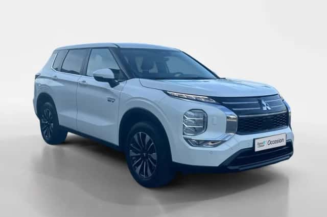 Mitsubishi Outlander (2025) thumbnail 3