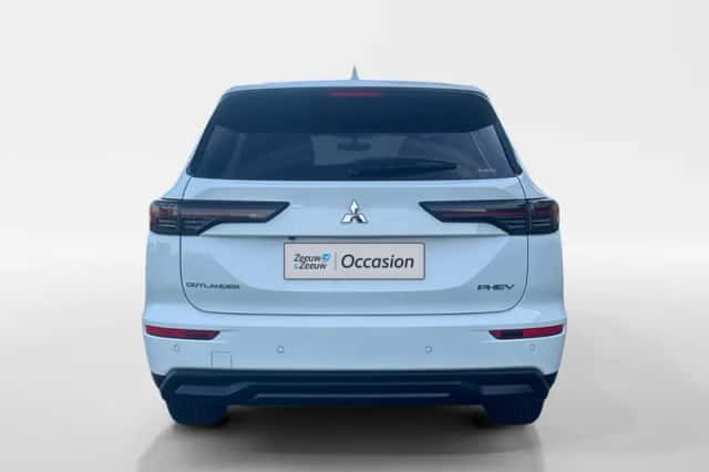 Mitsubishi Outlander (2025) thumbnail 5