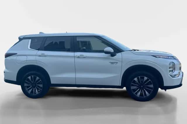 Mitsubishi Outlander (2025) thumbnail 7