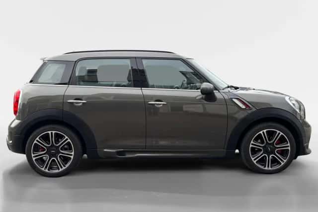 MINI Countryman (2014) thumbnail 3