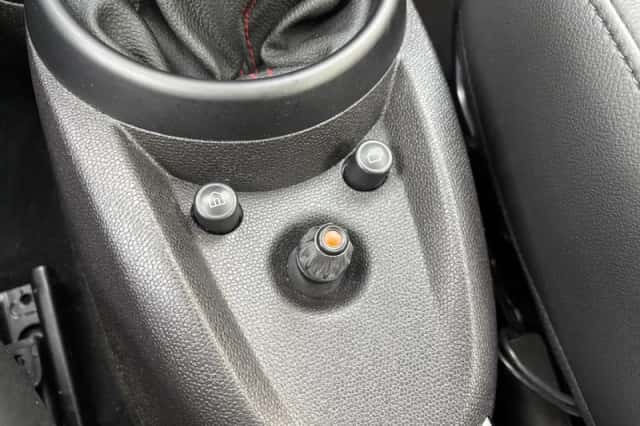 MINI Countryman (2014) thumbnail 28