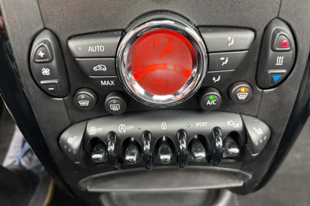 MINI Countryman (2014) thumbnail 29