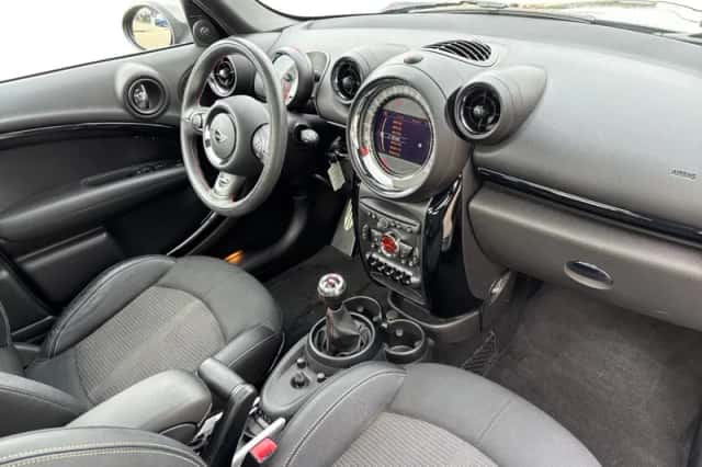 MINI Countryman (2014) thumbnail 10