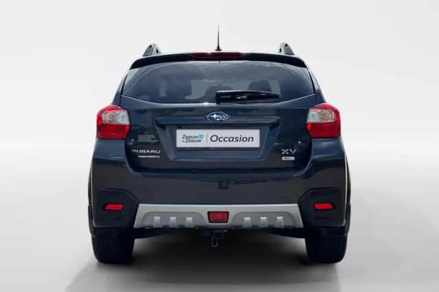 Subaru XV (2016) thumbnail 3