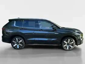 Mitsubishi Outlander (2026) thumbnail 3