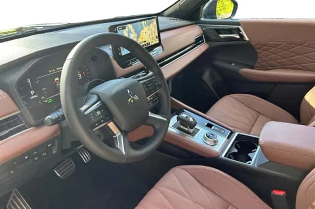 Mitsubishi Outlander (2026) thumbnail 10