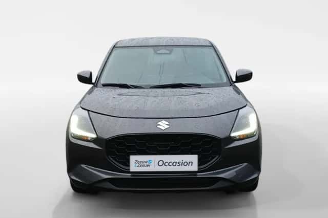 Suzuki Swift (2025) thumbnail 3