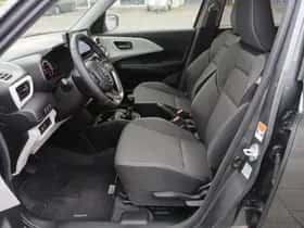 Suzuki Swift (2025) thumbnail 21
