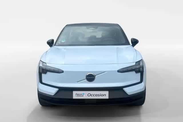 Volvo EX30 (2024) thumbnail 2