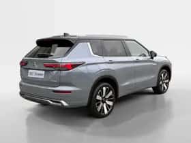 Mitsubishi Outlander (2025) thumbnail 2