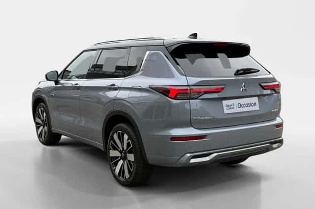 Mitsubishi Outlander (2025) thumbnail 6