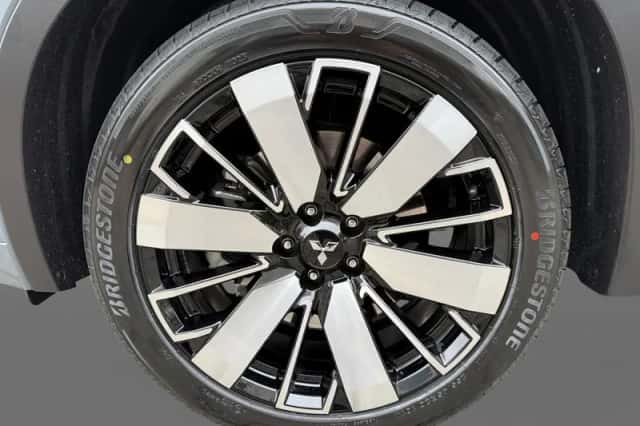 Mitsubishi Outlander (2025) thumbnail 9