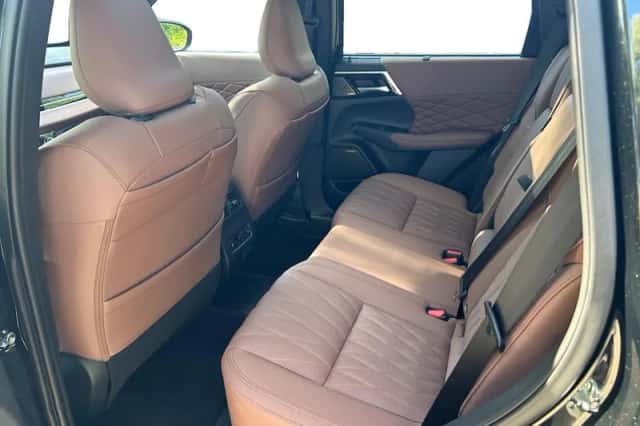 Mitsubishi Outlander (2026) thumbnail 16