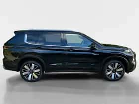 Mitsubishi Outlander (2026) thumbnail 4