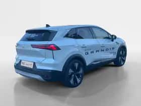 Mitsubishi Grandis (2025) thumbnail 2