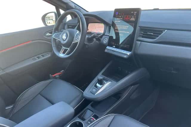 Mitsubishi Grandis (2025) thumbnail 3