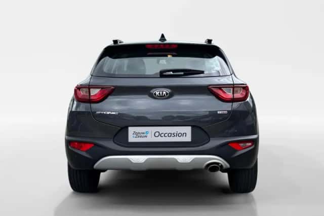 Kia Stonic (2020) thumbnail 4