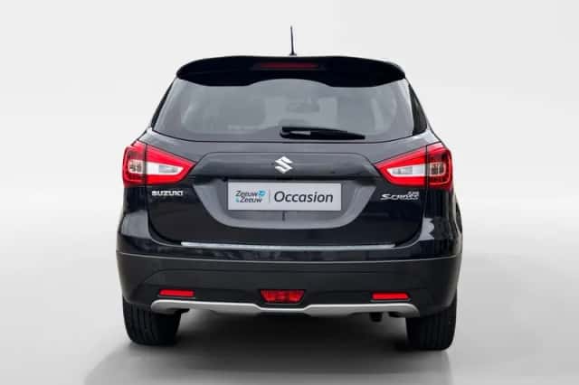 Suzuki S-Cross (2020) thumbnail 5