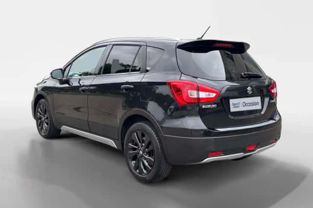Suzuki S-Cross (2020) thumbnail 6