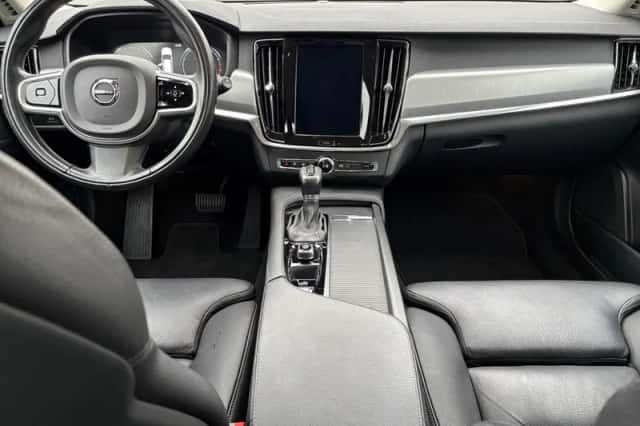 Volvo V90 (2019) thumbnail 24