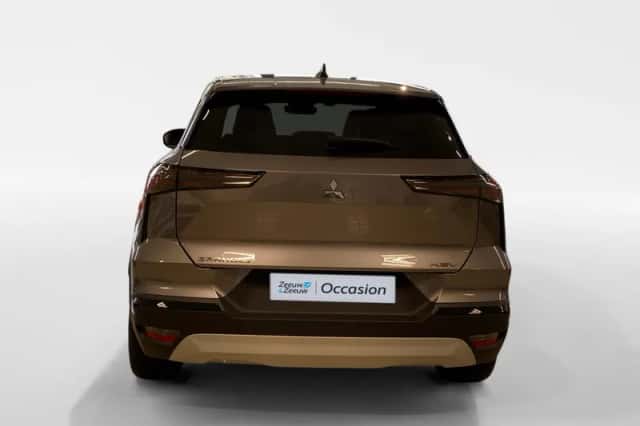 Mitsubishi Grandis (2026) thumbnail 6