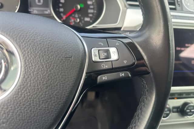 Volkswagen Passat (2018) thumbnail 18