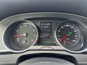 Volkswagen Passat (2018) thumbnail 19