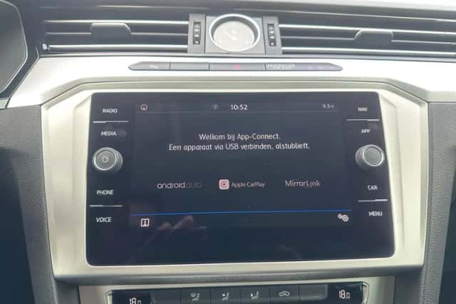 Volkswagen Passat (2018) thumbnail 27