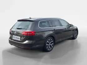 Volkswagen Passat (2018) thumbnail 4