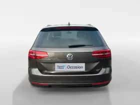 Volkswagen Passat (2018) thumbnail 5
