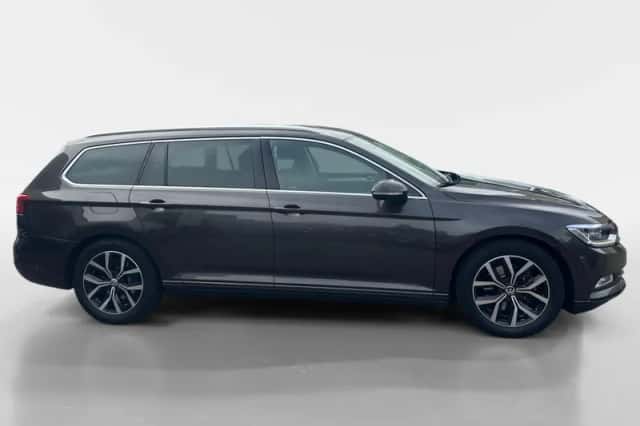 Volkswagen Passat (2018) thumbnail 7