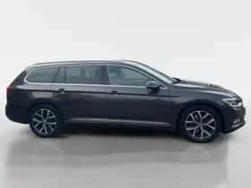 Volkswagen Passat (2018) thumbnail 7