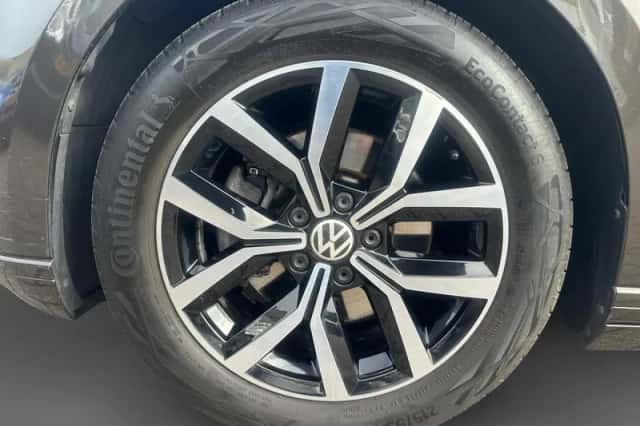Volkswagen Passat (2018) thumbnail 10