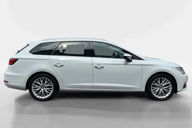 SEAT Leon (2018) thumbnail 2