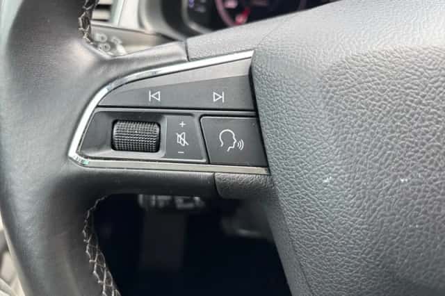SEAT Leon (2018) thumbnail 18