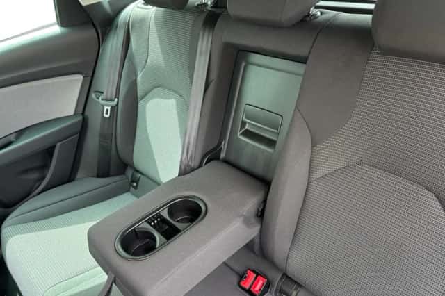 SEAT Leon (2018) thumbnail 23