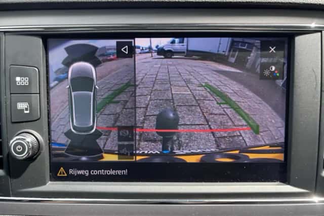 SEAT Leon (2018) thumbnail 29