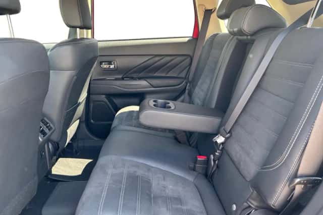 Mitsubishi Outlander (2020) thumbnail 14