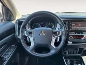 Mitsubishi Outlander (2020) thumbnail 17