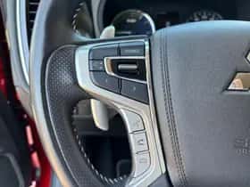 Mitsubishi Outlander (2020) thumbnail 18