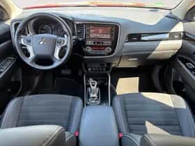 Mitsubishi Outlander (2020) thumbnail 21