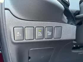 Mitsubishi Outlander (2020) thumbnail 26