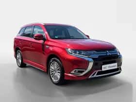 Mitsubishi Outlander (2020) thumbnail 4