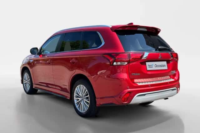 Mitsubishi Outlander (2020) thumbnail 8