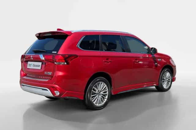 Mitsubishi Outlander (2020) thumbnail 9