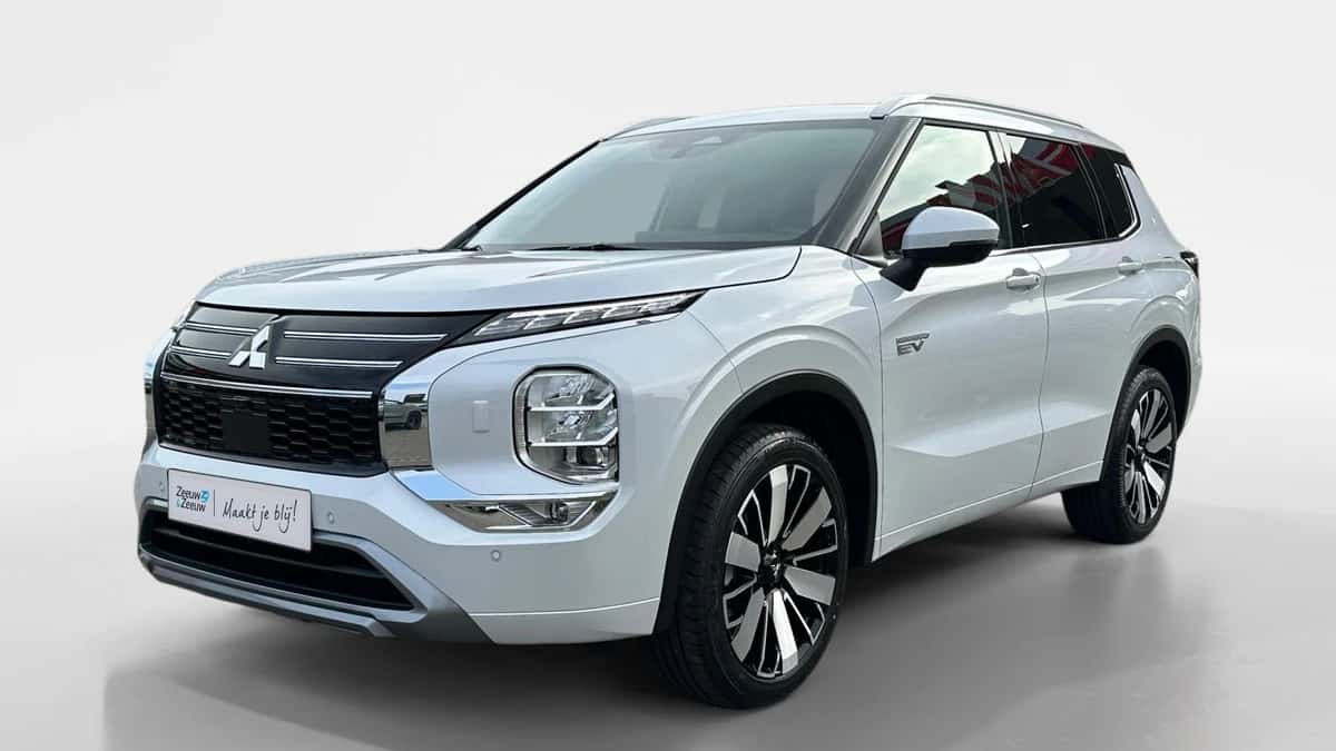 Mitsubishi Outlander (2026) — foto 1