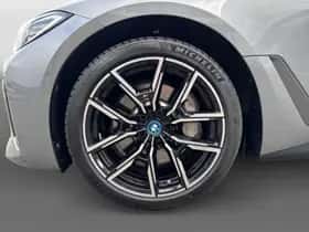 BMW i4 (2023) thumbnail 16