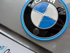 BMW i4 (2023) thumbnail 17